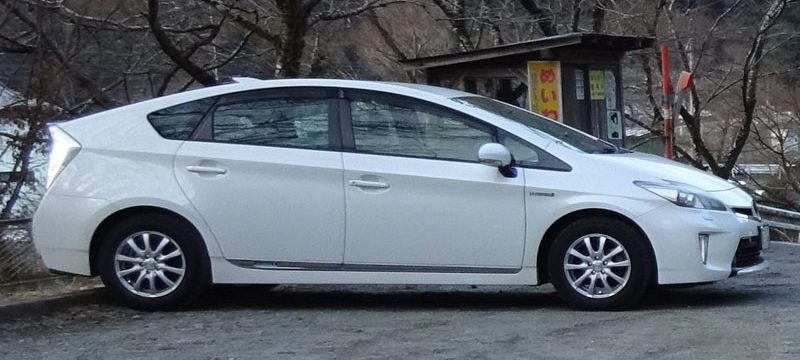 30系プリウス