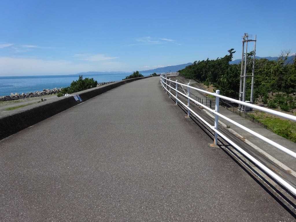 7km地点 No.73と防災無線の鉄塔が目印