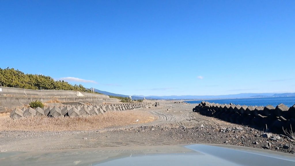 折り返し地点〜前方にも轍が見える