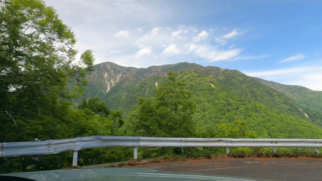 霞沢岳（左のピーク）